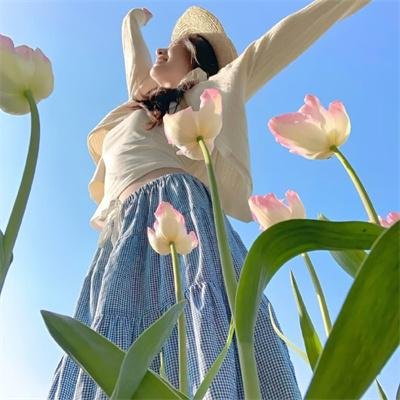 龙纹身的女鬼入镜